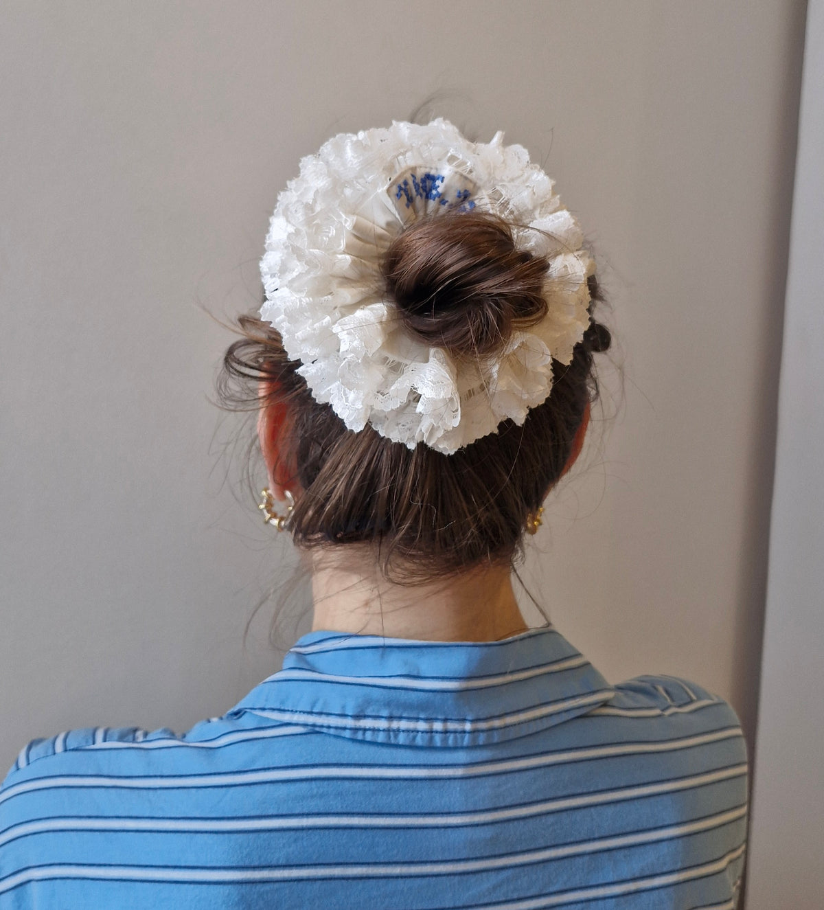 Ava lace scrunchie